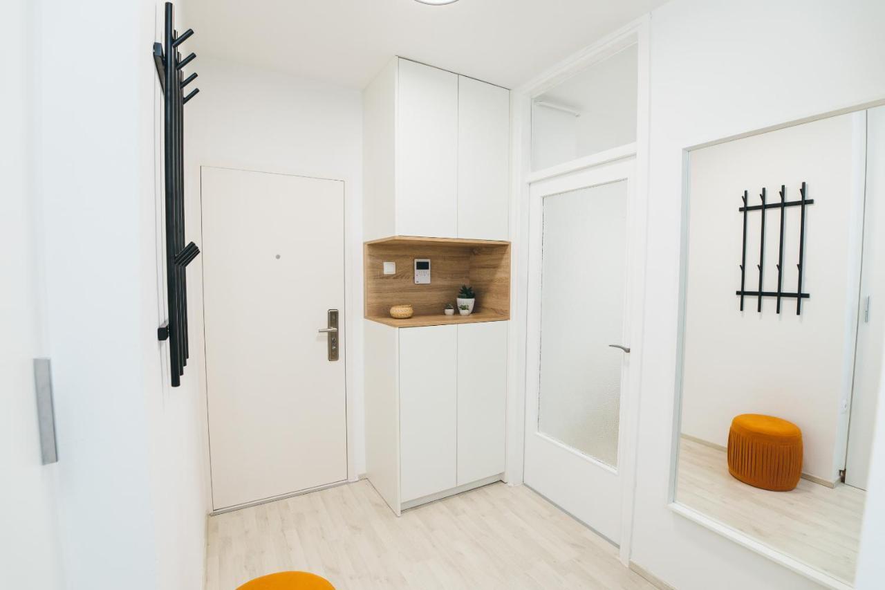 Aurelia'S Comfy Place With Free Parking Zagabria Esterno foto